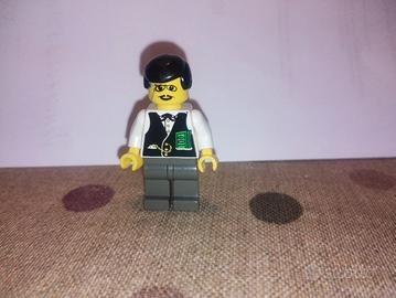 lego minifigure 