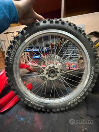 pezzi moto  in blocco