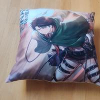 Cuscino Attack on Titan - Levi Ackerman 