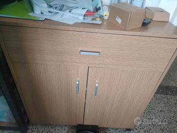 Divano  frigo piccolo mobili