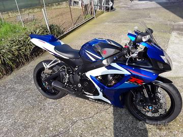 Suzuki GSX-R 750
