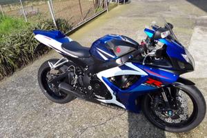 Suzuki GSX-R 750