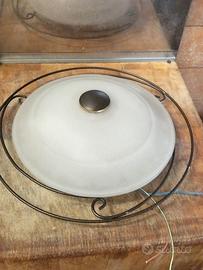 3 lampadari in ferro battuto e vetro uguali