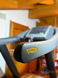 TAPIS ROULANT TECHNOGYM RUN 700 - PARI AL NUOVO