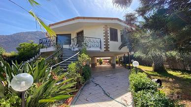 Villa di 125 m² con 4 locali a Isola delle Femmine