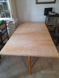 Tavolo pieghevole in legno con 6 cassetti