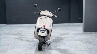 Vespa GTV 300 Unico Proprietario Km 1.437