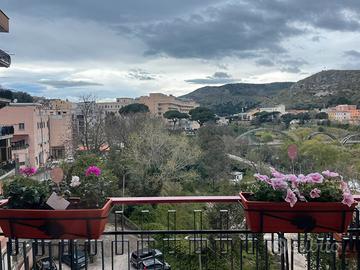 3 fioriere in ferro battuto conplete di vaso