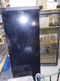 Frigo vetrinetta per vino