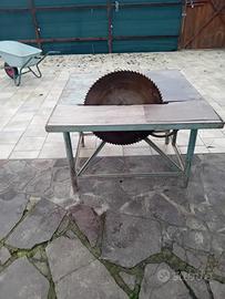 Sega circolare con cardano  e frizzione