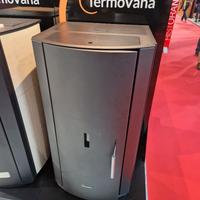 STUFA LEGNA PELLET IDRO VENTILATA TERMOVANA FIERA