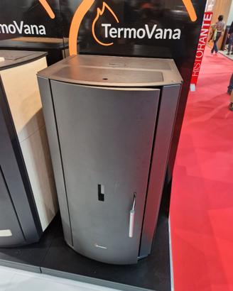 STUFA LEGNA PELLET IDRO VENTILATA TERMOVANA FIERA