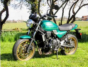 Moto Kawasaki Z 650 RS del 2022 - 9800 km
