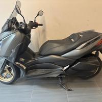 Yamaha X-Max 300 Tech Max