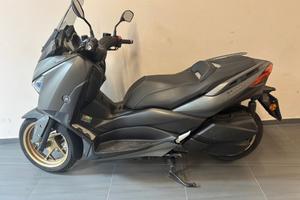 Yamaha X-Max 300 Tech Max