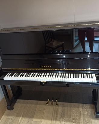 Pianoforte verticale yamaha SU 131