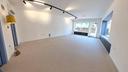 locale-commerciale-in-posizione-eccellente-in-vend