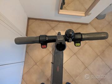 Monopattino Segway Ninebot E22E