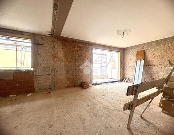 VILLA A SCHIERA CENTRALE A PADOVA