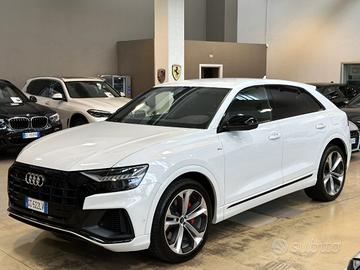 AUDI Q8 55 TFSI e quattro phev tiptronic S line
