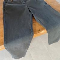 Pantaloni neri