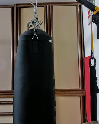 Sacco da Boxe Pesante NERO con Gancio Voti Complet