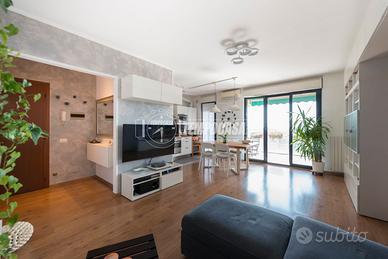 SPLENDIDO TRILOCALE AL 13° PIANO!