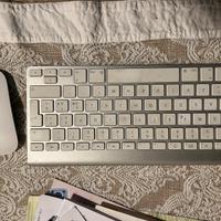 tastiera e mouse apple