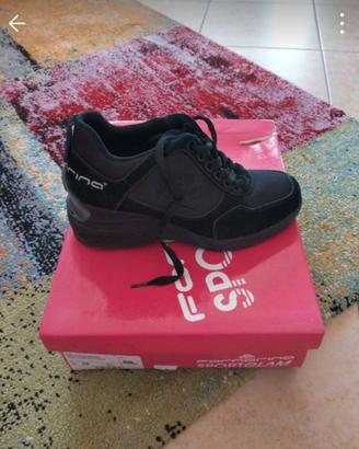 Stock di scarpe