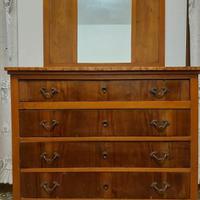 Antica cassettiera con marmo e specchio