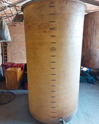 Contenitori tini vino