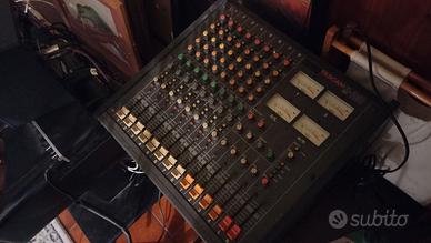 Mixer e registratore TASCAM