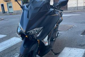 Yamaha TMAX 530 DX - 2018 - 23.000Km