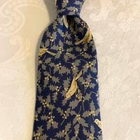 Cravatta Hermes in pura seta