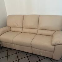 Divano in pelle divani e divani by Natuzzi