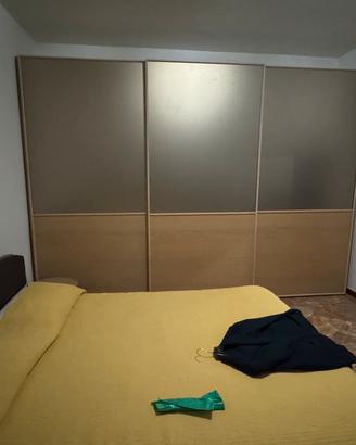 Camera da letto, legno vero di pregio