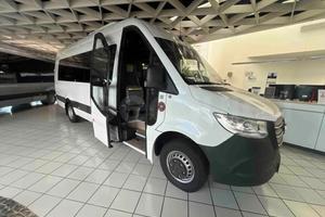 Mercedes-Benz Sprinter < 500 km