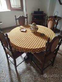 Tavolo rotondo  con sedie in legno
