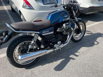 Moto Guzzi v7 special  850