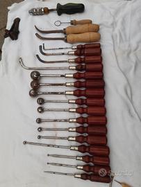 attrezzi per tappezzeria 