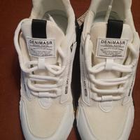 scarpe da ginnastica