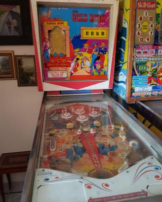 Flipper, slot machine e tiro a segno