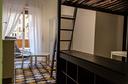stanza-con-balcone-privato-ideale-anche-per-coppie
