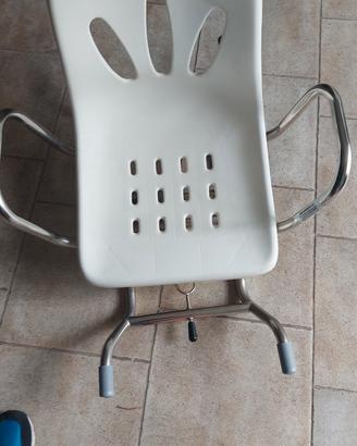 sedia girevole x vasca da bagno 