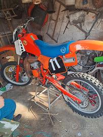 Moto Villa da cross enduro del 1987