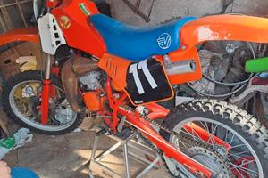 Moto Villa da cross enduro del 1987