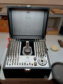 Punzoniera da orologiaio