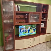 cucina più soggiorno più divano