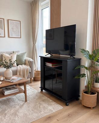 Mobiletto nero TV