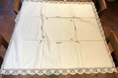 Tovaglietta da thè ricamo a mano con 6 tovaglioli